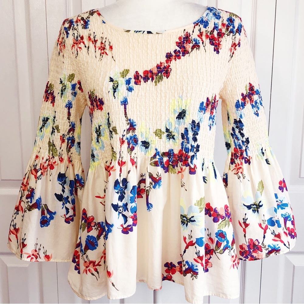 Jane & Delancey Peach Cream Floral Print Smocked Babydoll Top Medium